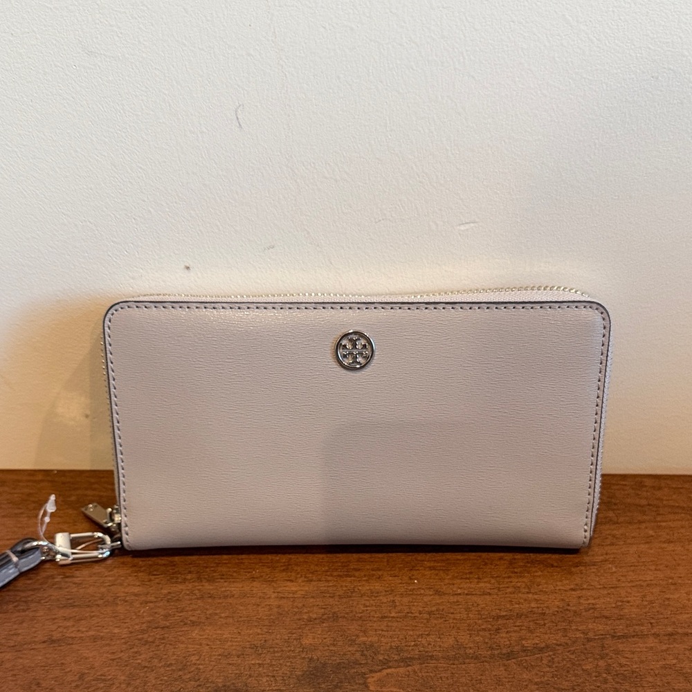 Tory Burch Gray Clutch Wristlet